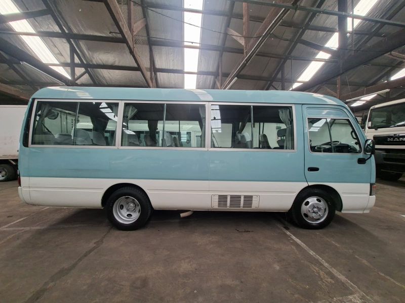  30432  HINO LIESSE BUS  2003  