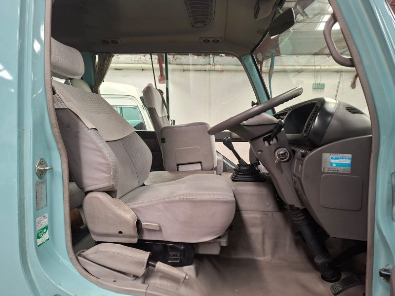  30432  HINO LIESSE BUS  2003  