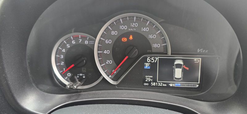  30434  TOYOTA VITZ  2017  