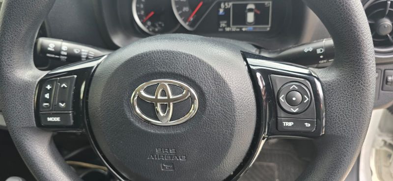  30434  TOYOTA VITZ  2017  