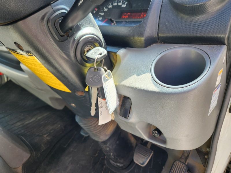  30437  TOYOTA DYNA  2014  