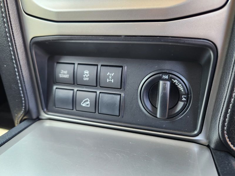  30441  TOYOTA LANDCRUISER PRADO  2017  