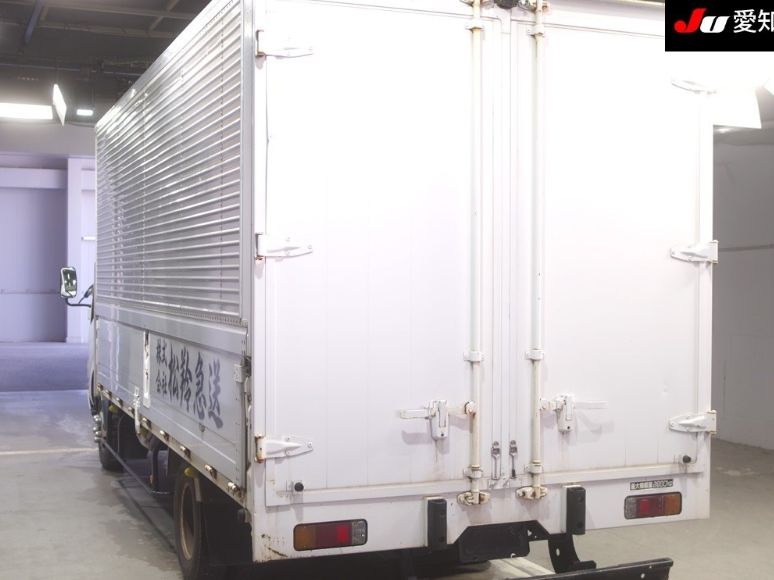  30450  HINO DUTRO  2006  