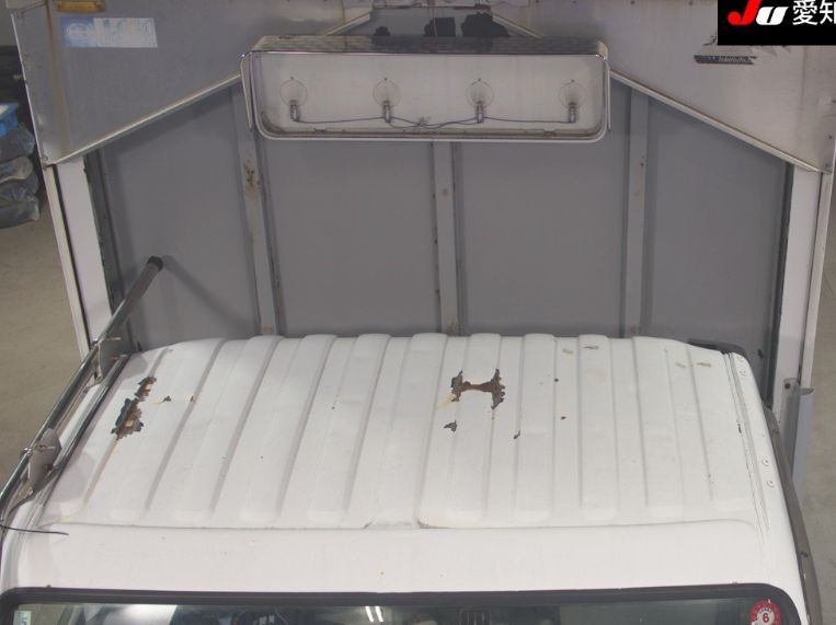  30450  HINO DUTRO  2006  