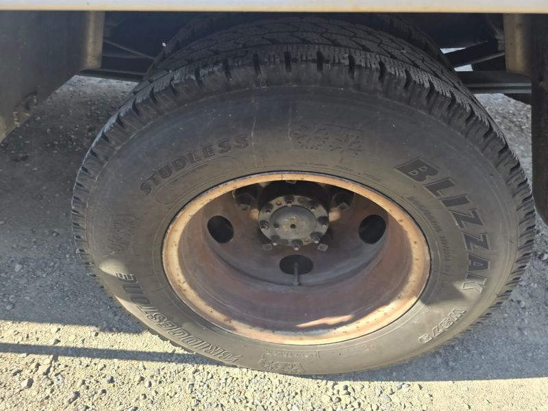  30450  HINO DUTRO  2006  