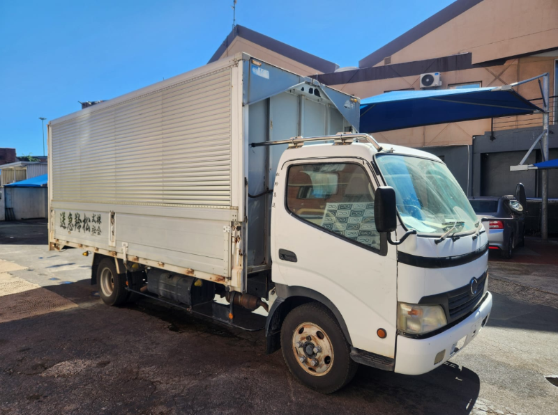  30450  HINO DUTRO  2006  