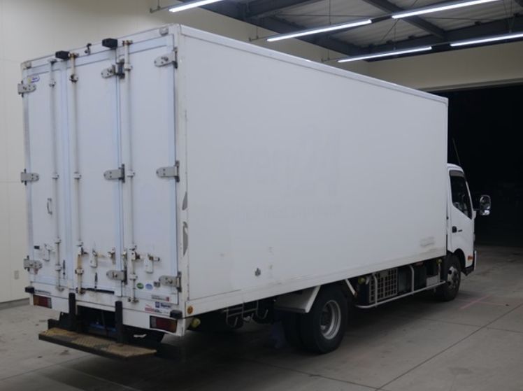  30454  HINO DUTRO  2015  