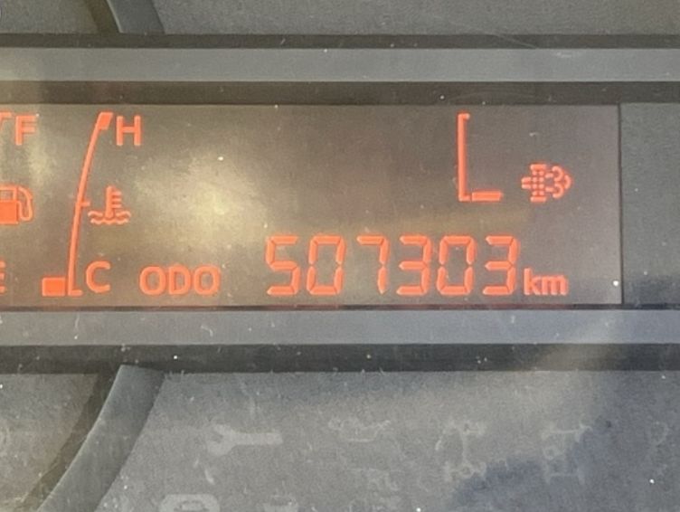  30454  HINO DUTRO  2015  