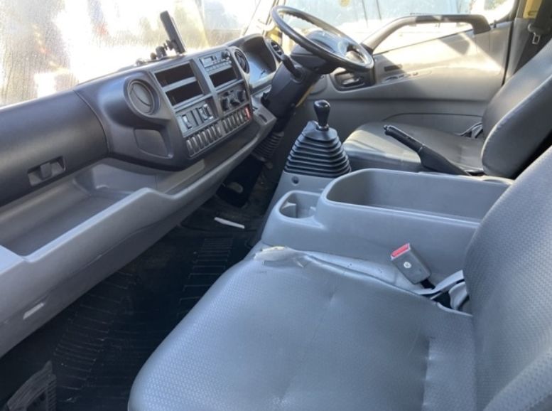  30455  HINO DUTRO  2012  