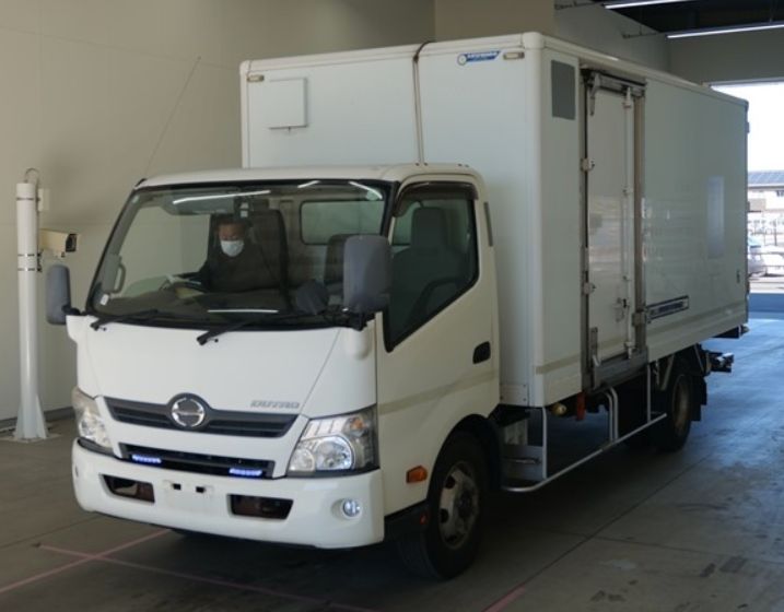  30457  HINO DUTRO  2015 