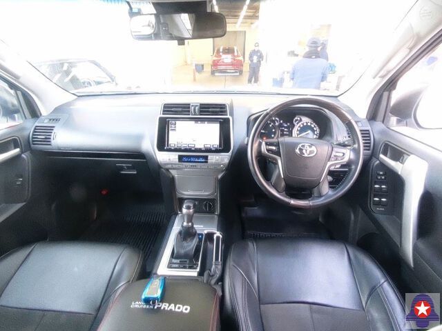  30461  TOYOTA LANDCRUISER PRADO  2018  