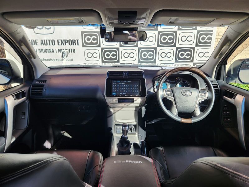  30461  TOYOTA LANDCRUISER PRADO  2018  