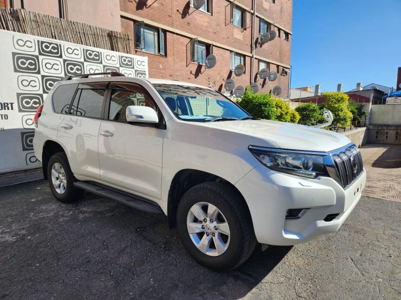  30461  TOYOTA LANDCRUISER PRADO  2018  
