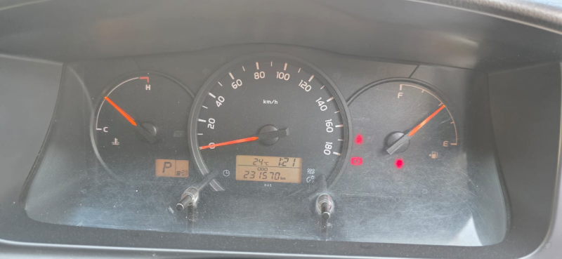  30462  TOYOTA HIACE  2017  