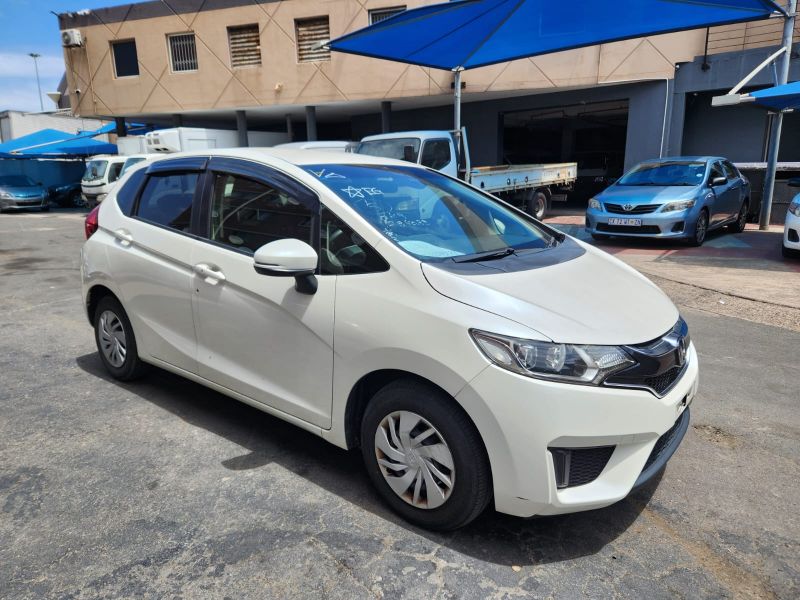  30463  HONDA FIT  2016  