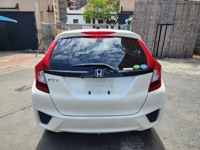  30463  HONDA FIT  2016  