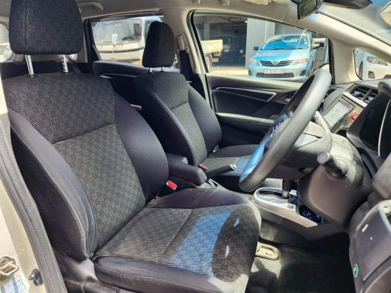  30463  HONDA FIT  2016  