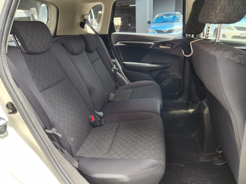  30463  HONDA FIT  2016  