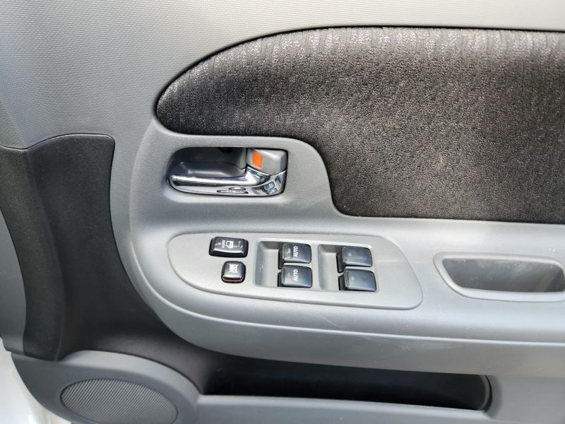  30464  TOYOTA SIENTA  2011  