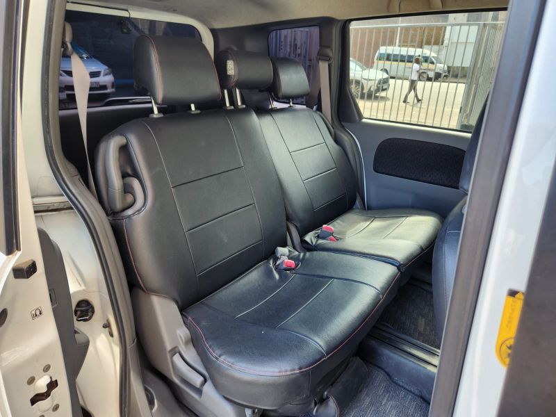  30464  TOYOTA SIENTA  2011  