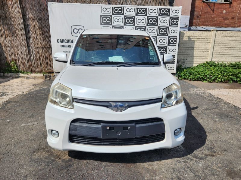  30464  TOYOTA SIENTA  2011  