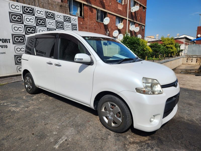  30464  TOYOTA SIENTA  2011  