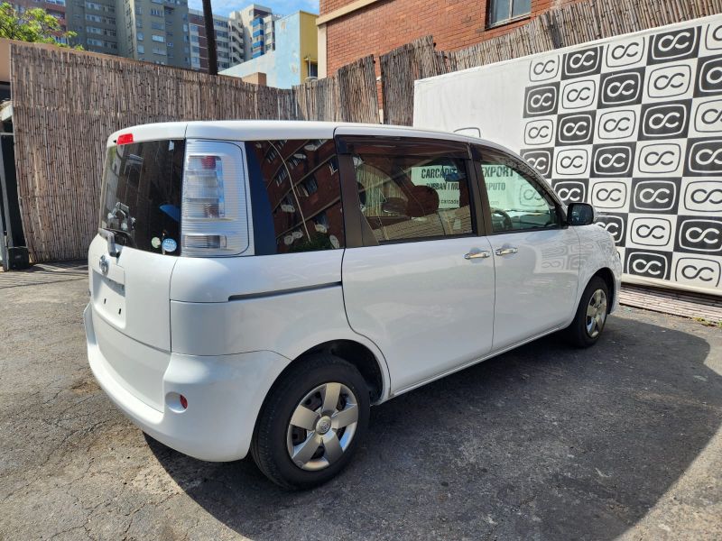  30464  TOYOTA SIENTA  2011  