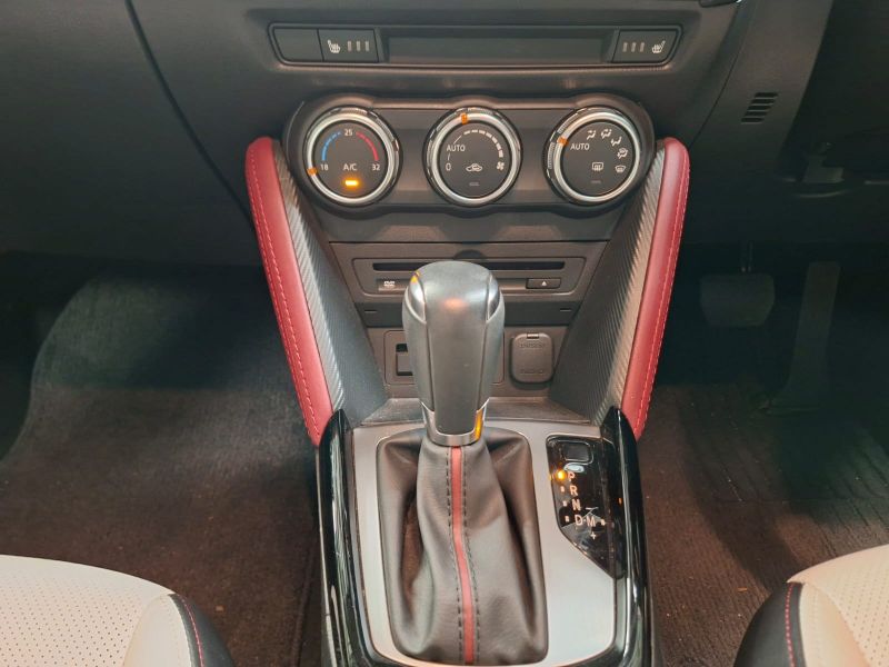  30466  MAZDA CX3  2015  