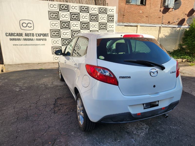  30467  MAZDA DEMIO  2009  