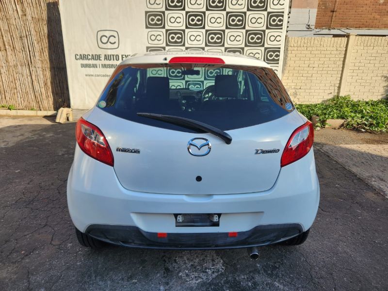  30467  MAZDA DEMIO  2009  