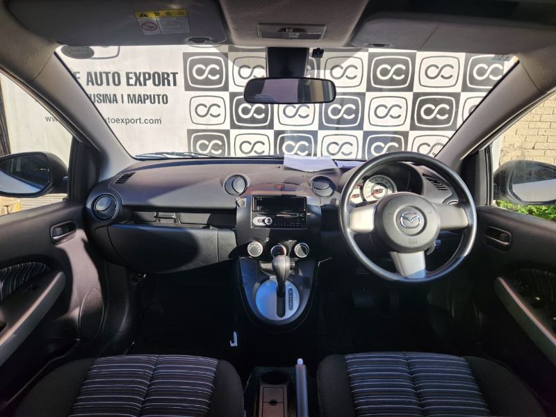  30467  MAZDA DEMIO  2009  