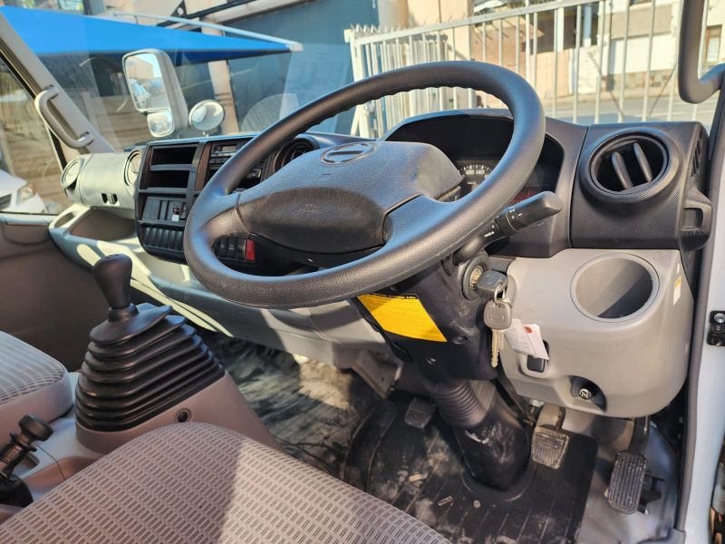  30471  HINO DUTRO  2016  