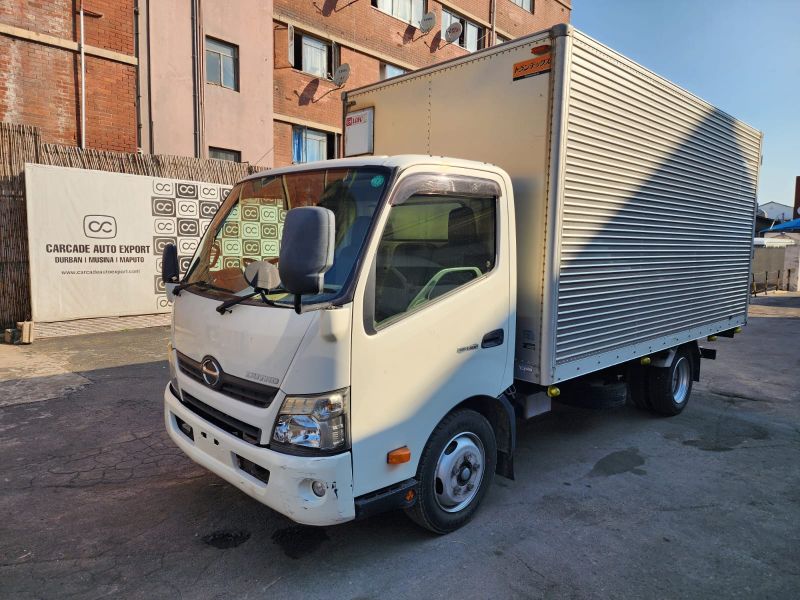  30471  HINO DUTRO  2016 