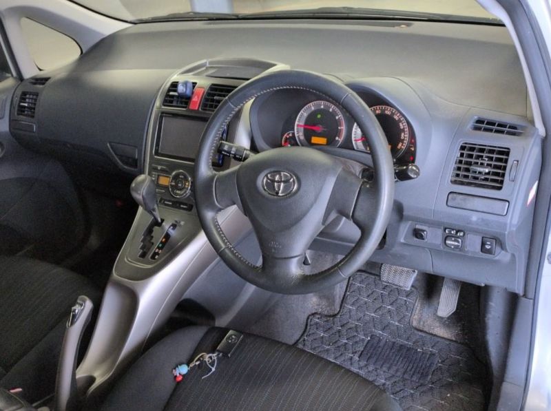  30475  TOYOTA AURIS  2007  