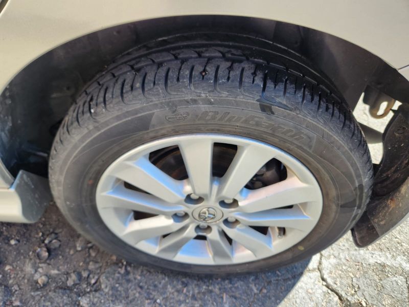  30475  TOYOTA AURIS  2007  