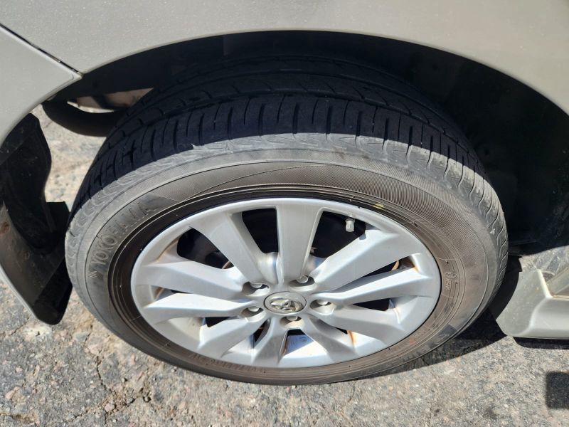  30475  TOYOTA AURIS  2007  