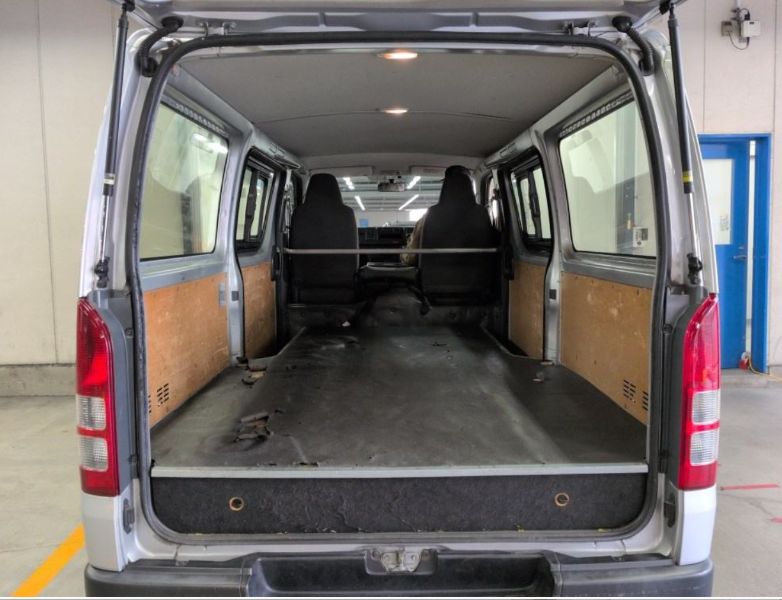  30476  TOYOTA HIACE  2016  