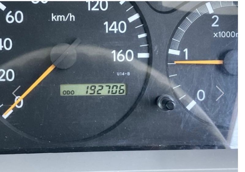  30478  HINO DUTRO  2010  