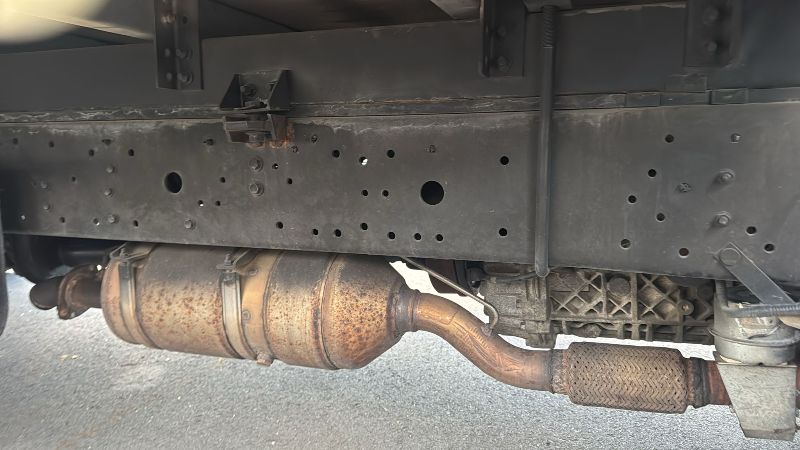  30478  HINO DUTRO  2010  