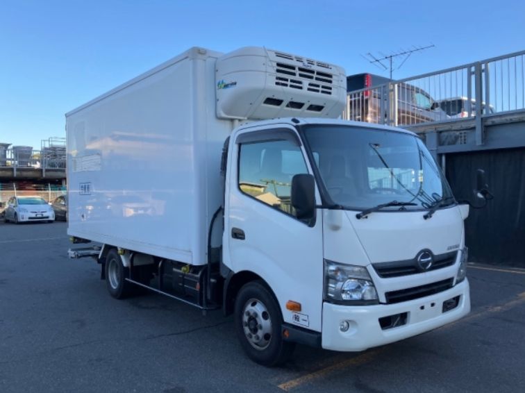  30480  HINO DUTRO  2016 