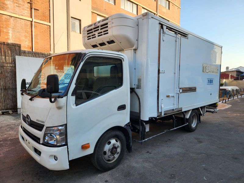  30480  HINO DUTRO  2016  