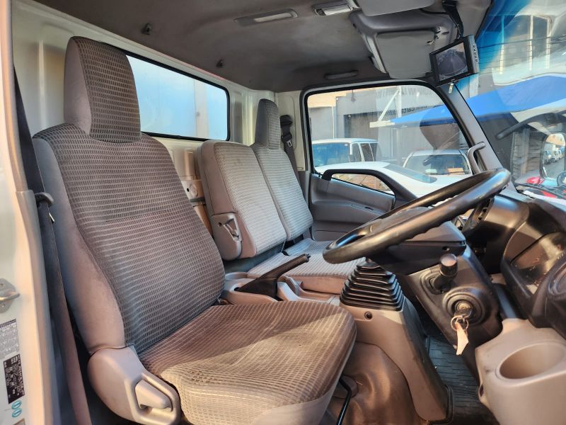  30480  HINO DUTRO  2016  
