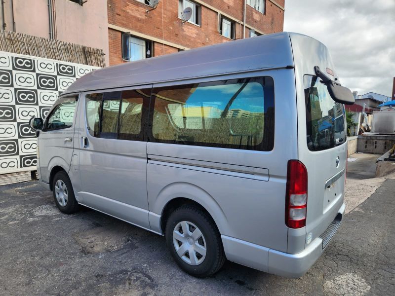  30487  TOYOTA REGIUS  2006  