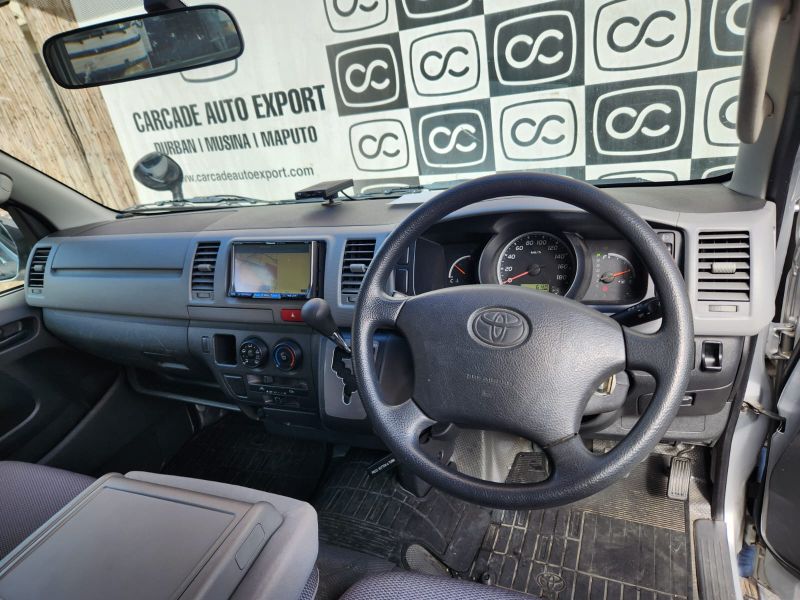  30487  TOYOTA REGIUS  2006  