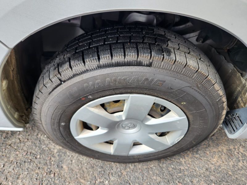  30487  TOYOTA REGIUS  2006  