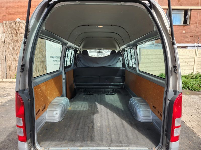  30487  TOYOTA REGIUS  2006  