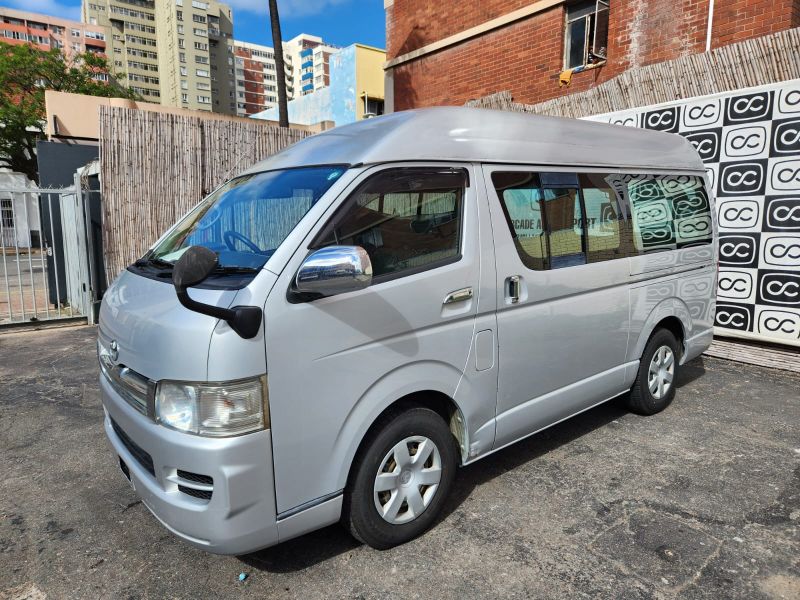  30487  TOYOTA REGIUS  2006 