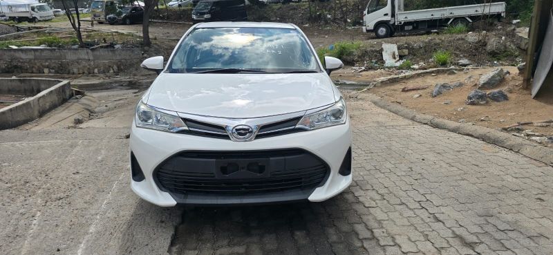  30492  TOYOTA COROLLA AXIO  2018  