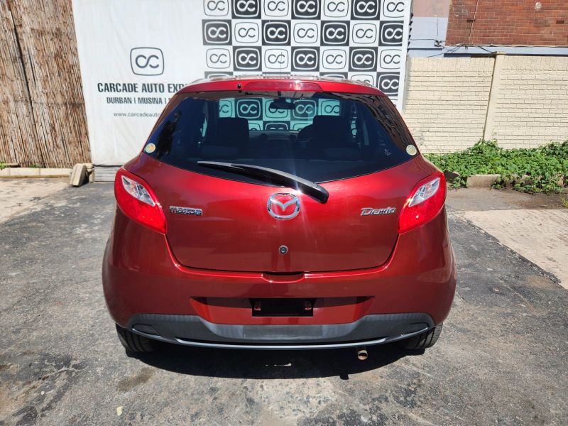  30493  MAZDA DEMIO  2011  