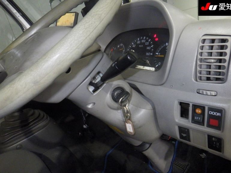  30498  TOYOTA TOYOACE  2010  